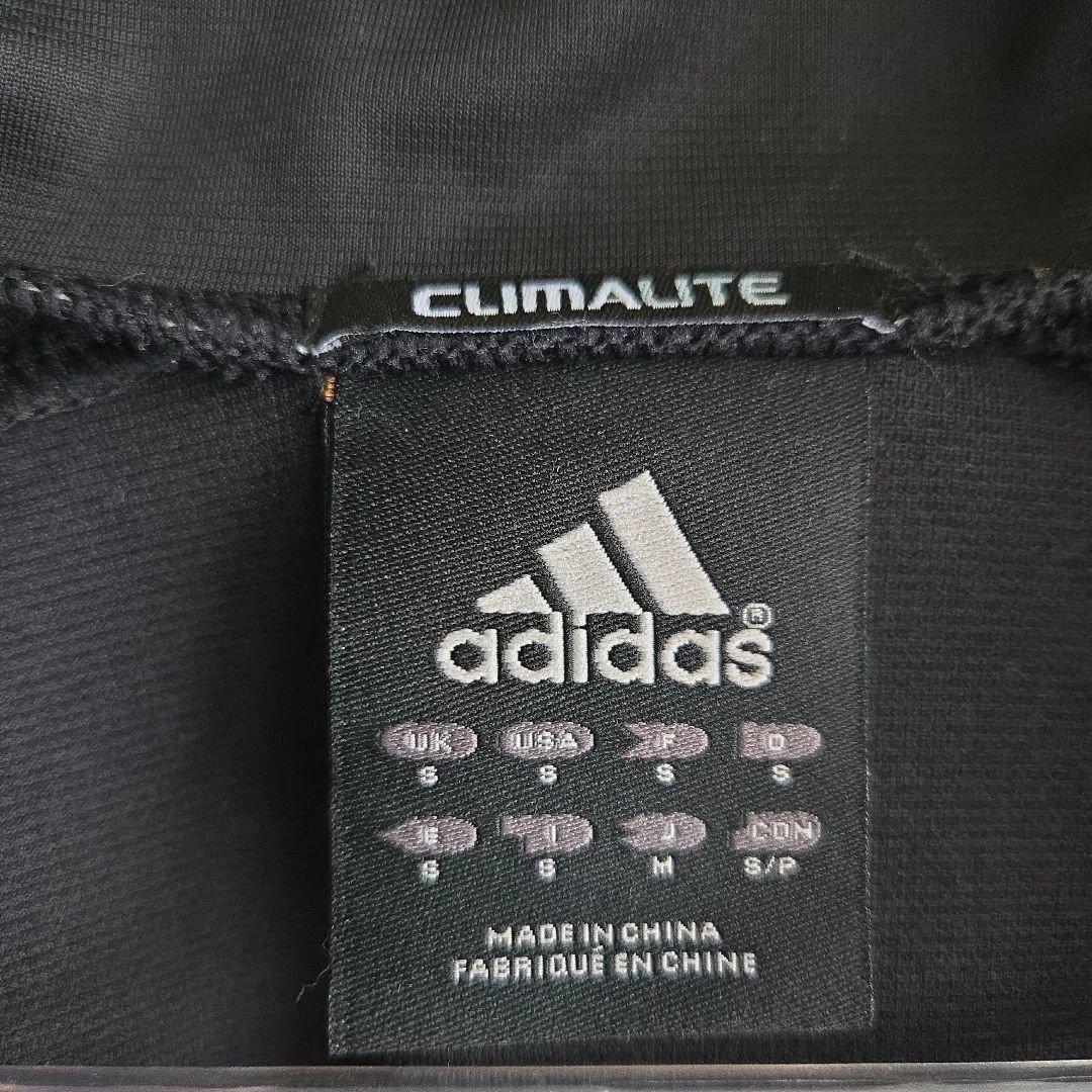 adidas ブラック/ゴールド ジャージ上下セット　Mサイズ