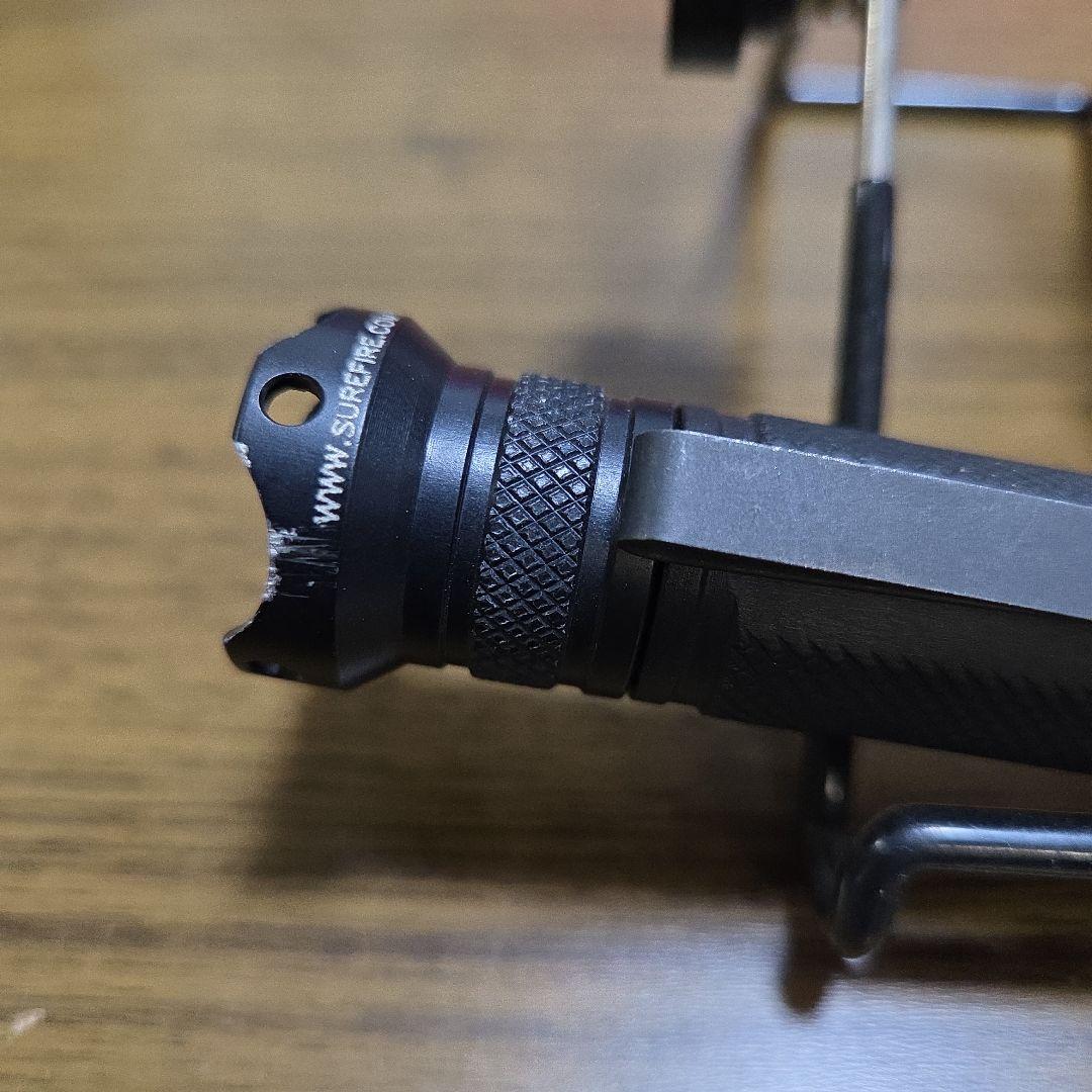 Surefire E2D LED 懐中電灯