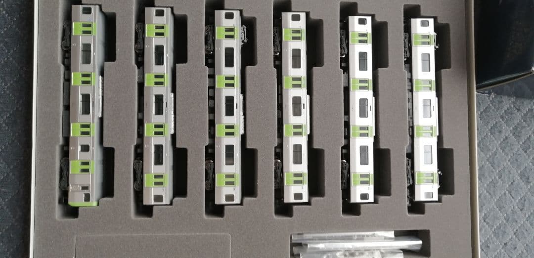 1100XXさん価格交渉品！TOMIX E235 山手線 04編成 98984