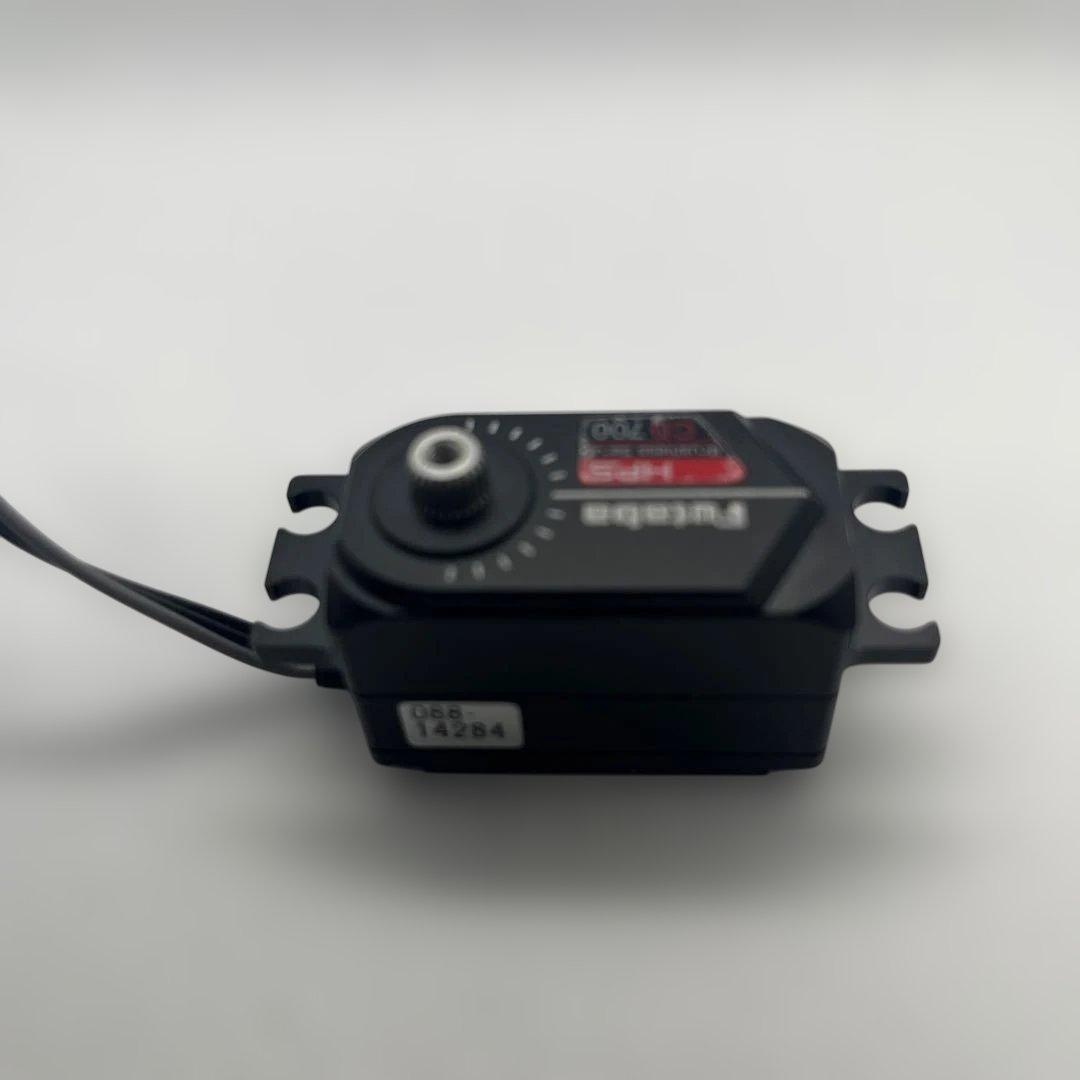 Futaba サーボ　ジャイロ　2点セット