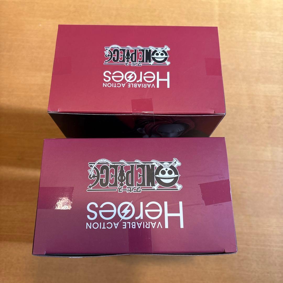 ワンピース メガハウス ヴァリアブル シャンクス ＆ミホーク 新品セット‼️