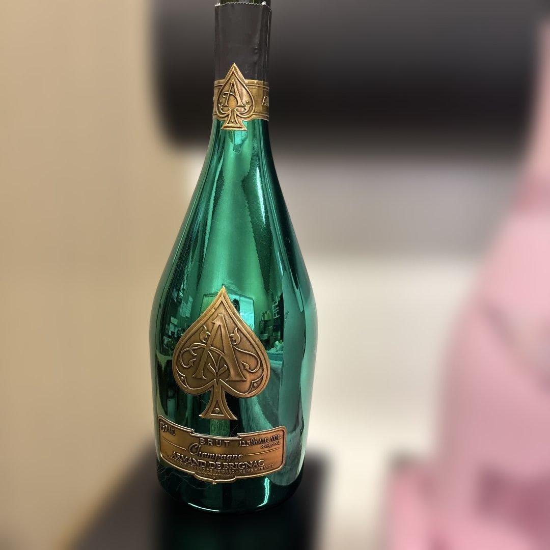 エンジェル　ピンク　ブルー　アルマンド　シャンパン　空箱　空瓶　3本セット