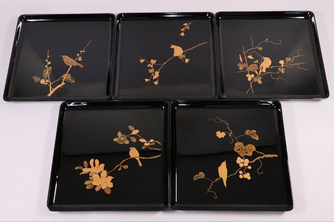 【MB204】天然木漆塗 花鳥絵替金蒔絵 黒塗卓上膳十客 四方膳 36.3cｍ
