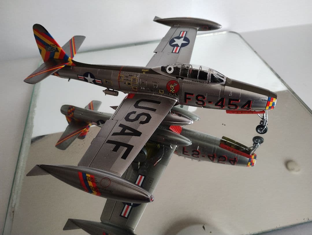 プラモデル完成機　1/48　リパブリックF-84Gサンダージェット