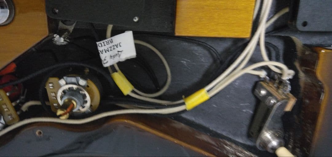 【Lindy Frarin ピックアップ】 Fender Jazzmaster