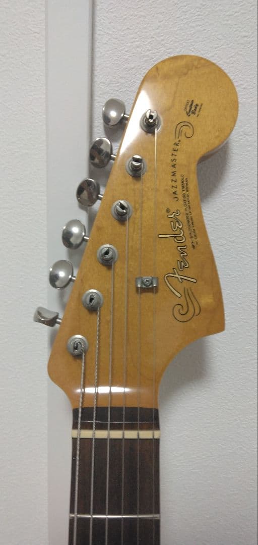 【Lindy Frarin ピックアップ】 Fender Jazzmaster