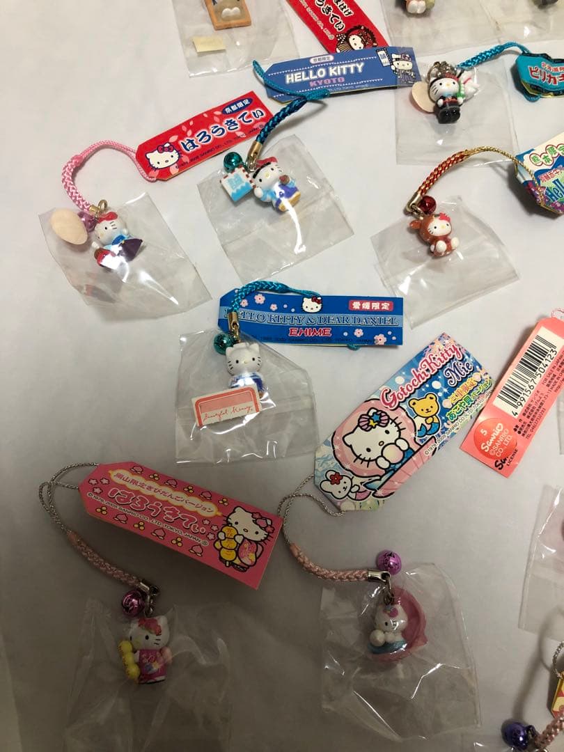 ハローキティ ご当地　ストラップ　根付　セット