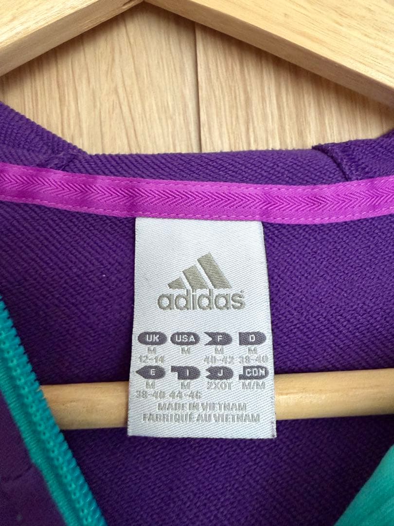 Adidas トラックスーツ