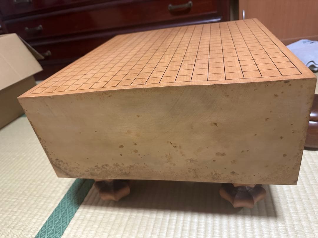 本榧・碁石・花梨碁笥　　　　　　　高級本蛤白石・那智黒石