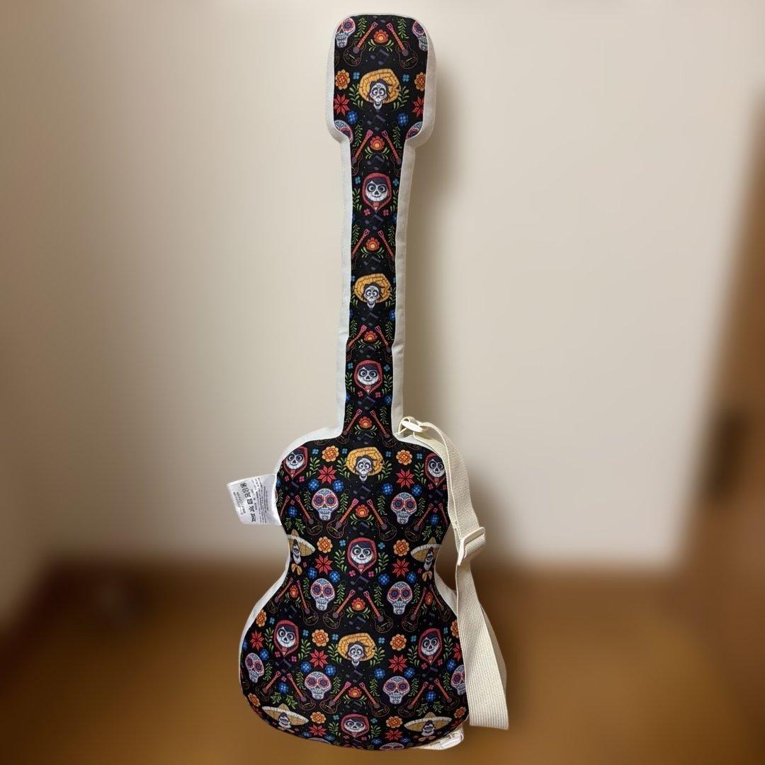 ディズニーストア　リメンバーミー　ミゲル　ギター　クッション