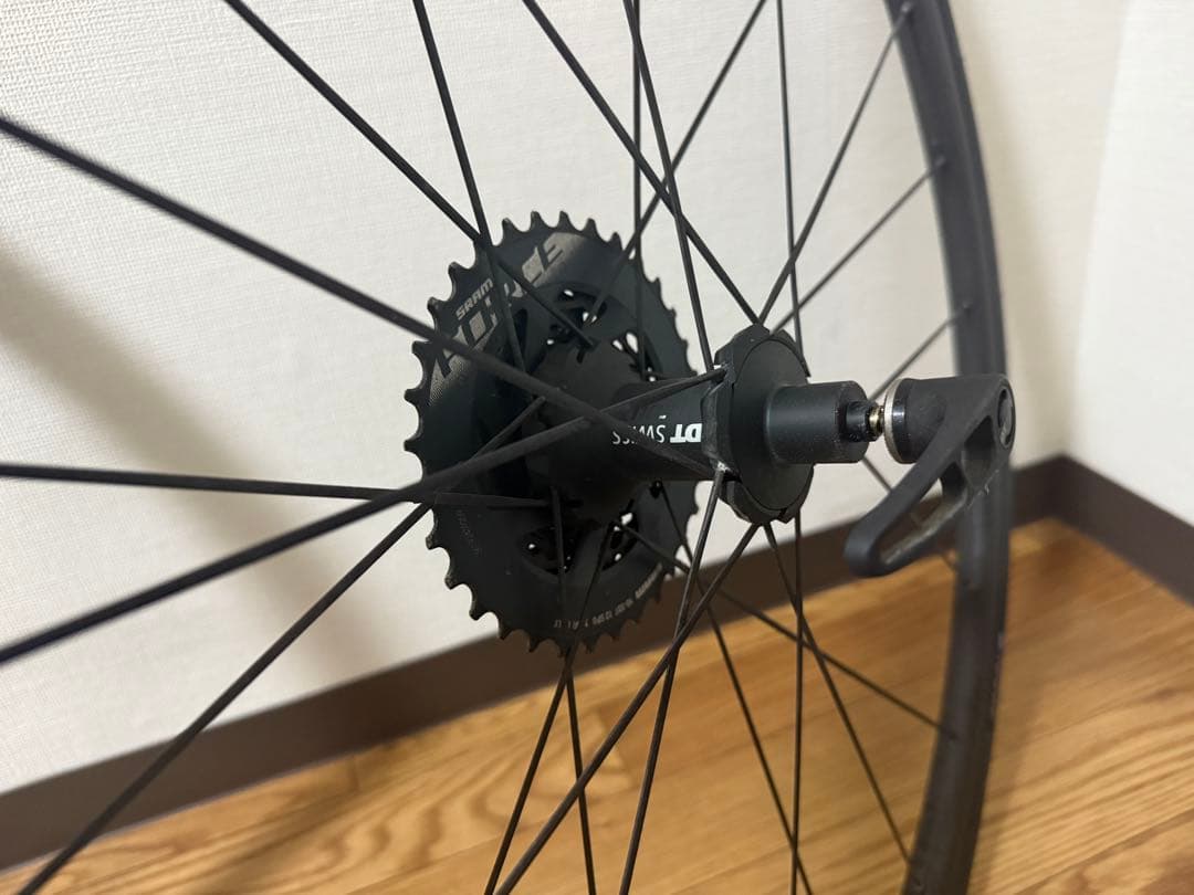 パーツ DT SWISS PR 1400 DICUT OXIC sram XDR