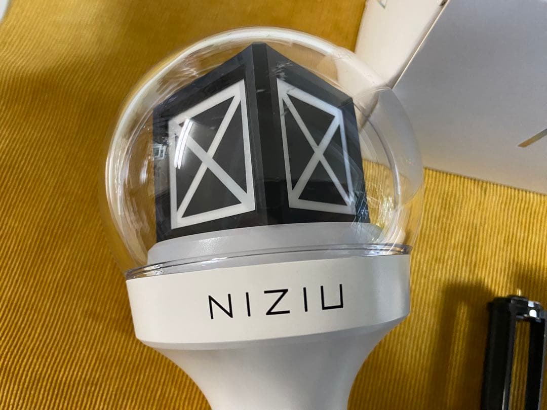 NiziU ペンライト ☆1回のみ使用☆