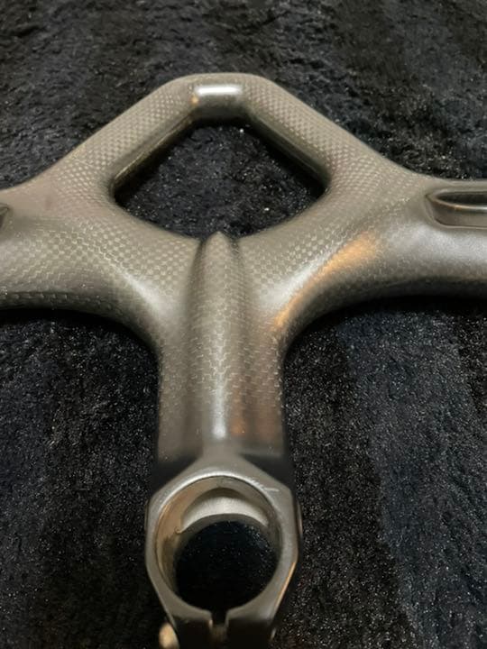 ○希少　デダCarbonシナプシ