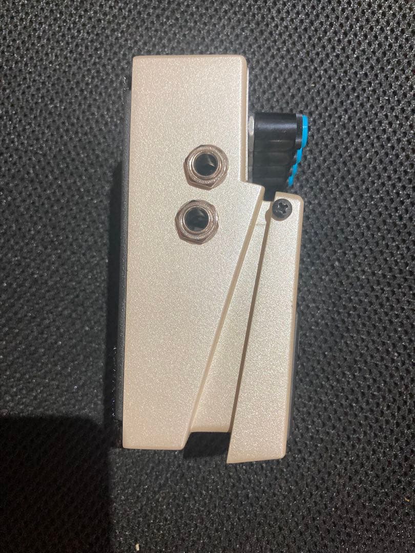 BOSS DD-8 デジタルディレイ(裏マジックテープあり)美品