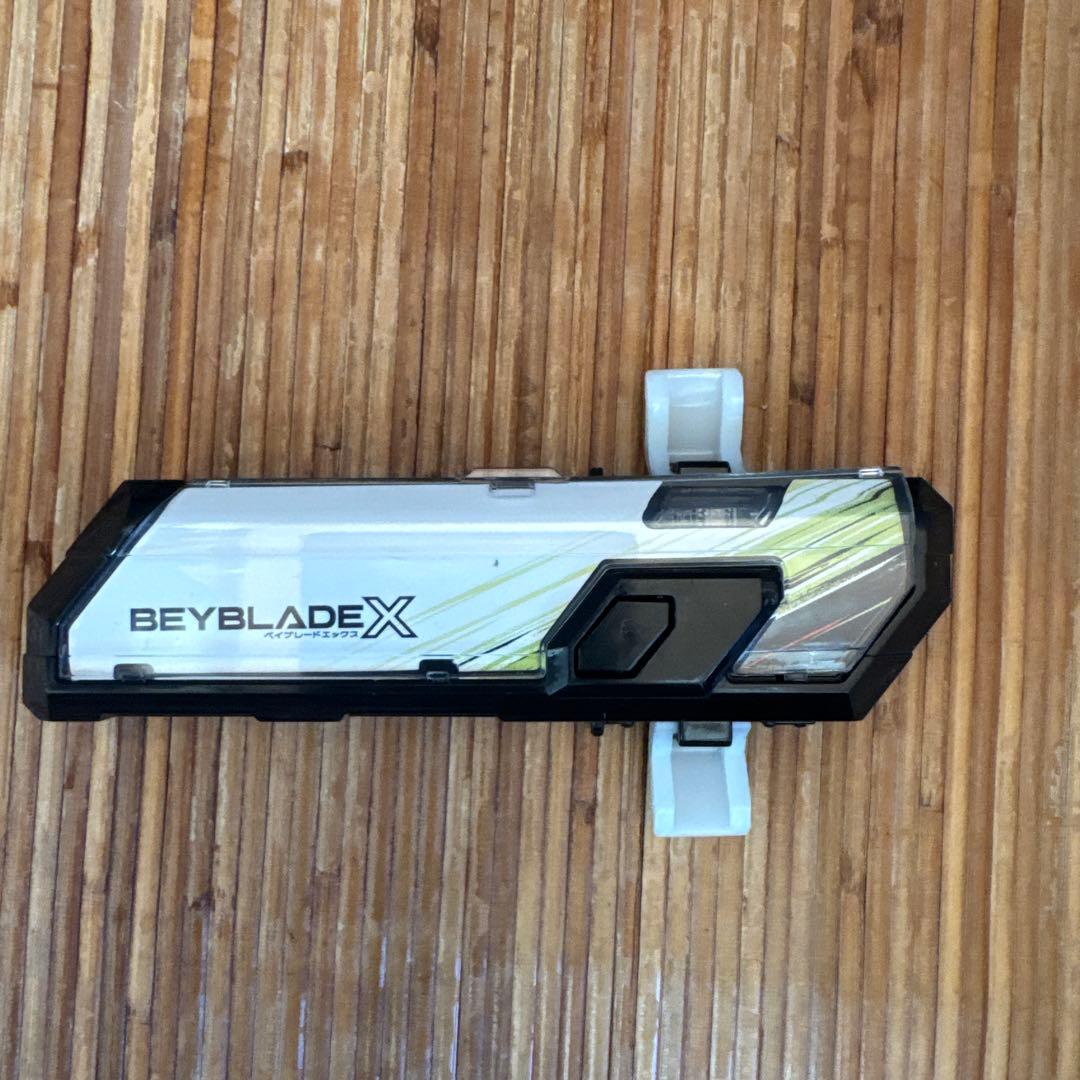 BAYBLADE X まとめ売り13個他、ケース、公式スタジアムつき