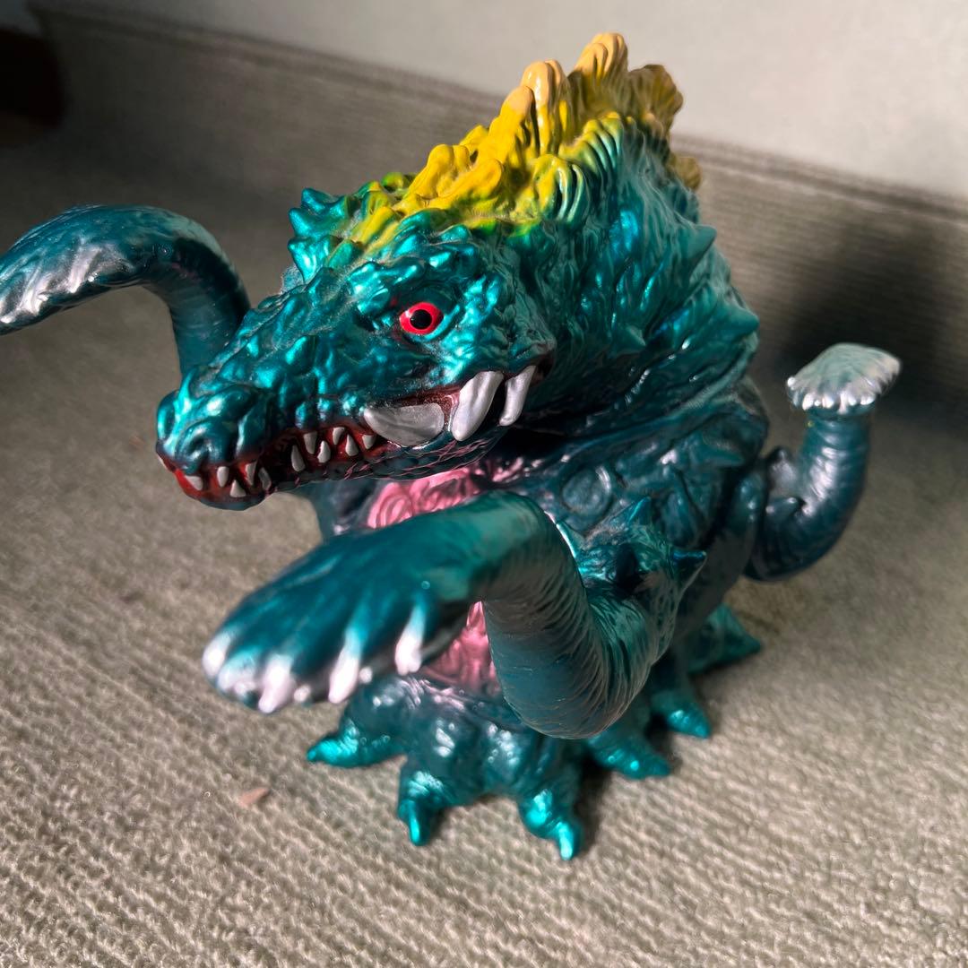 ファンクラブ限定「東宝怪獣ビオランテ」