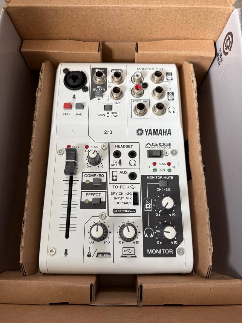 ヤマハ YAMAHA AG03 ミキシングコンソール　ミキサー