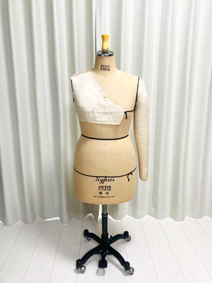 東京キイヤ　トルソー　15B2 MITSUBISHI マネキン