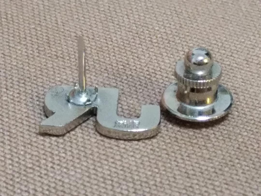 JR西日本 西日本旅客鉄道株式会社 純銀製 襟章 徽章 社章 ピンタイ