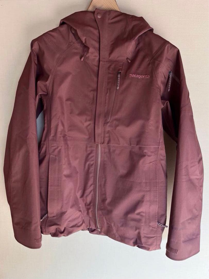 patagonia GORE-TEX ウィメンズ　アントラックドジャケット　新品