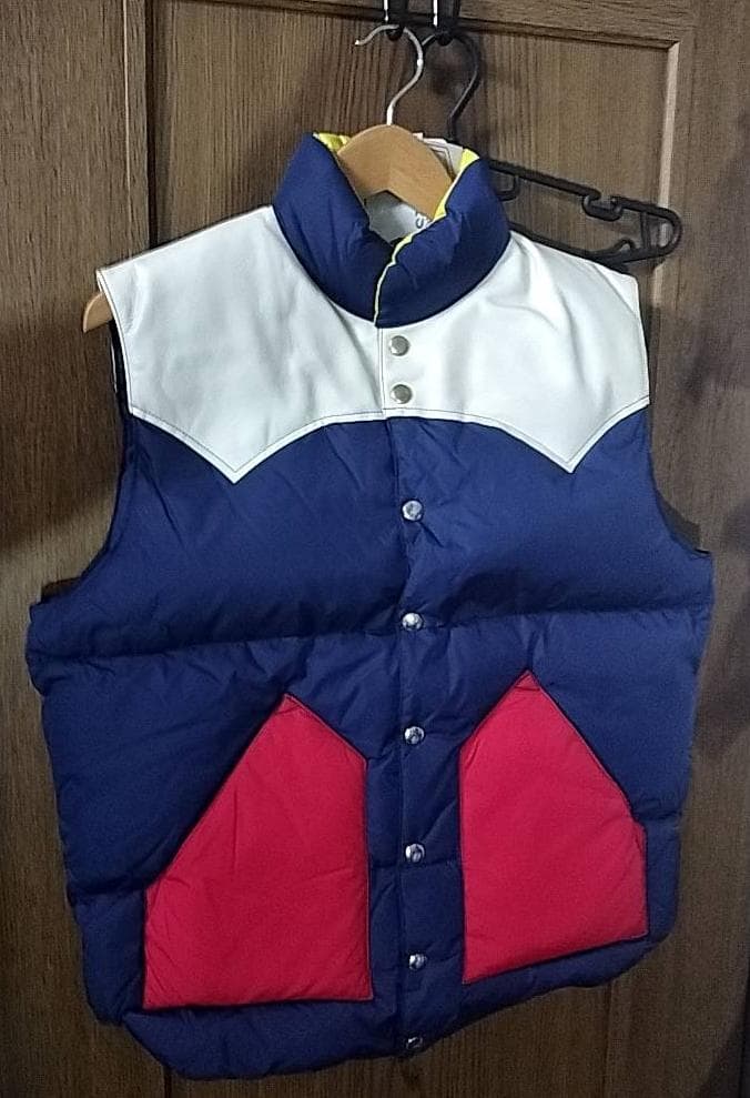 STRICT-G×ROCKY MOUNTAIN 機動戦士ガンダム ダウンベスト