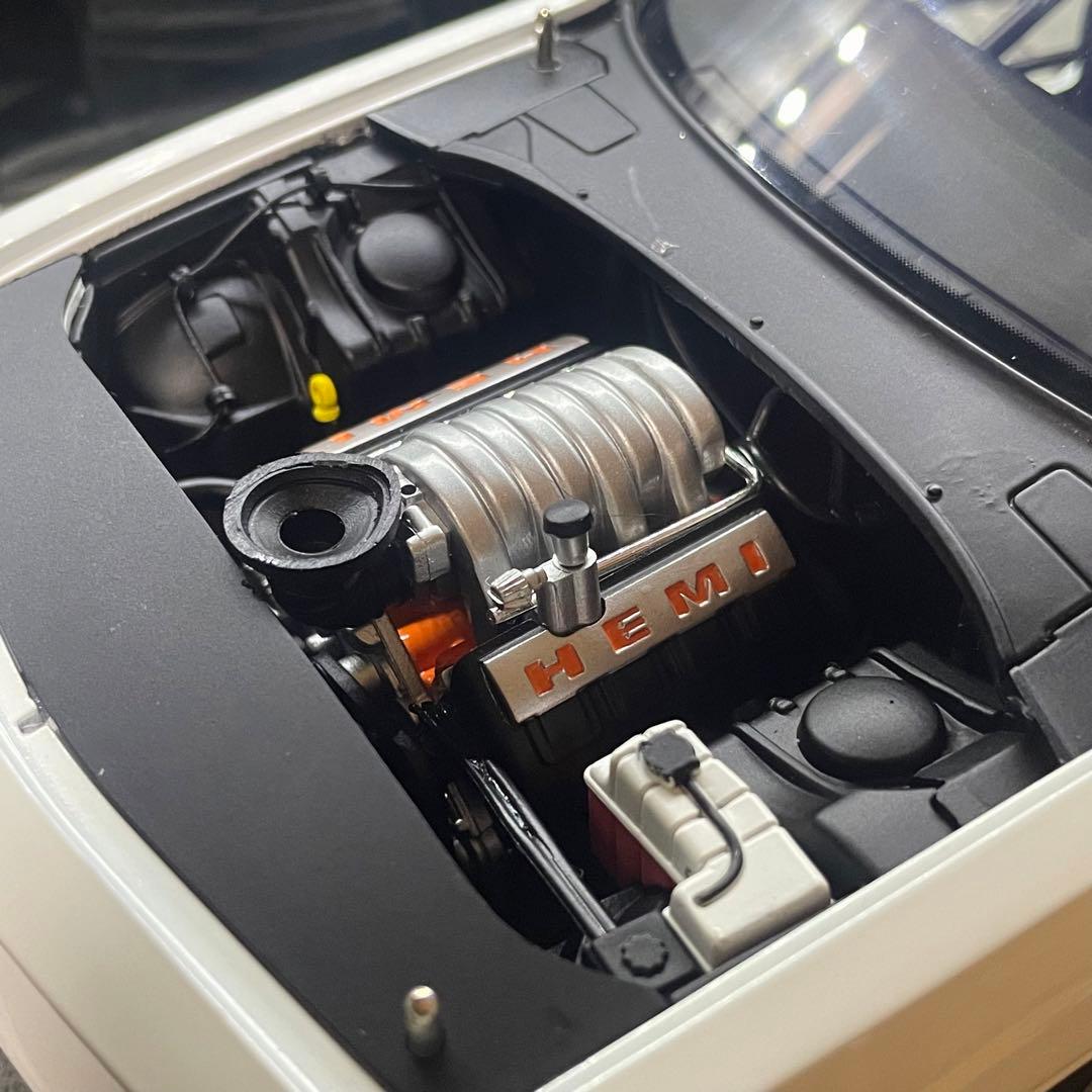 1/18 HIGHWAY61 ダッジ チャレンジャー 2006 SEMAショー