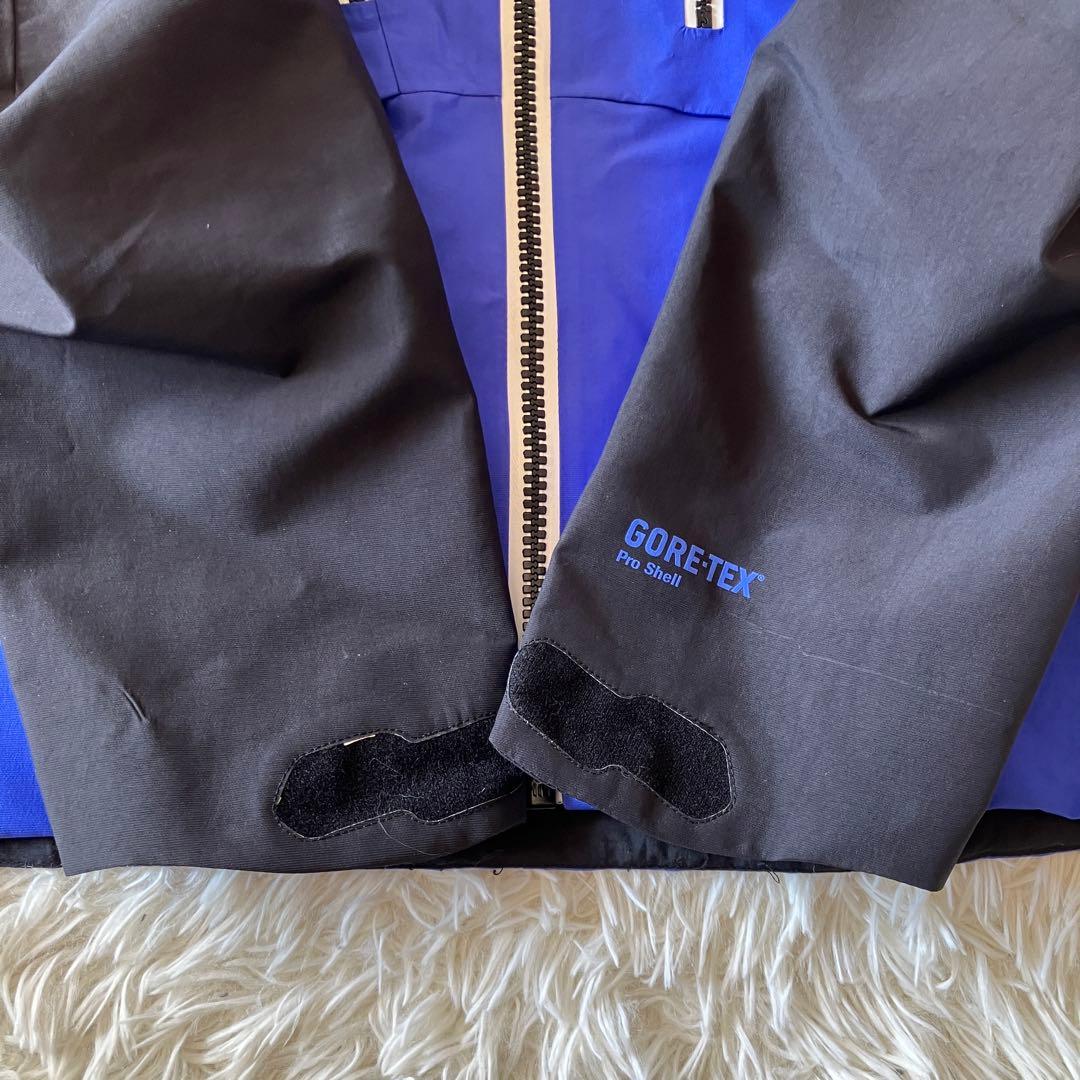 #4L✨BURTON AK457✨ゴアテックス✨スノボジャケット メンズS