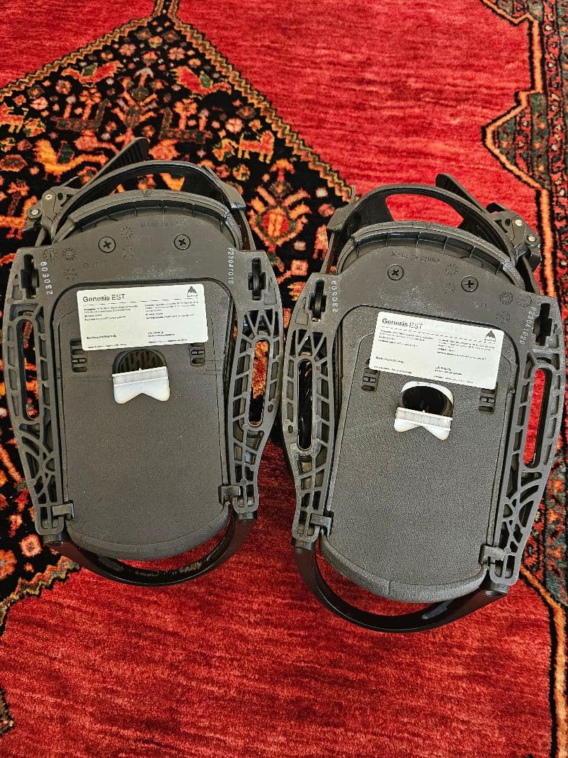 BURTON　GENESIS　23ー24モデル　Sサイズ