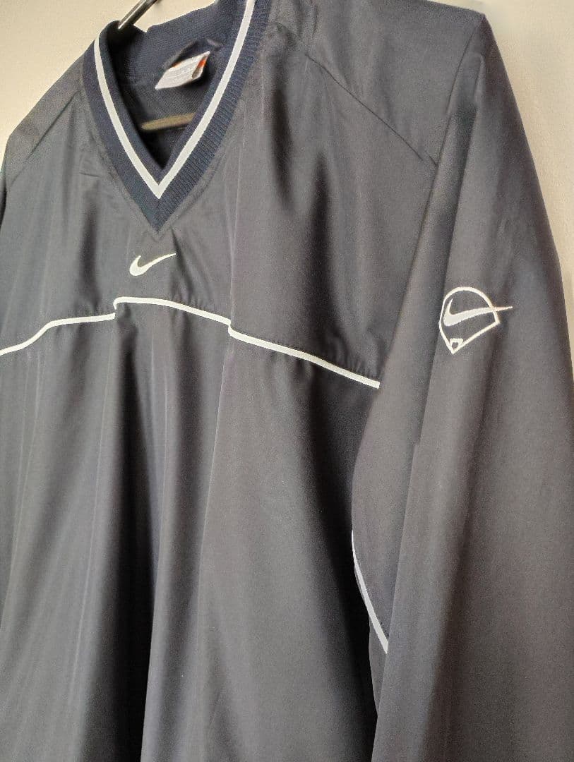激レア　未使用　NIKE 野球　プルオーバー　刺繍センターロゴ　ネイビー　M