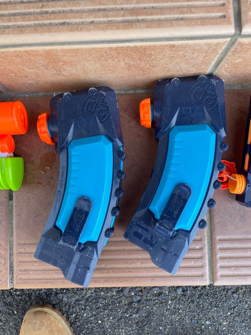 ナーフ　水鉄砲　トイ　ガン　スーパーソーカー