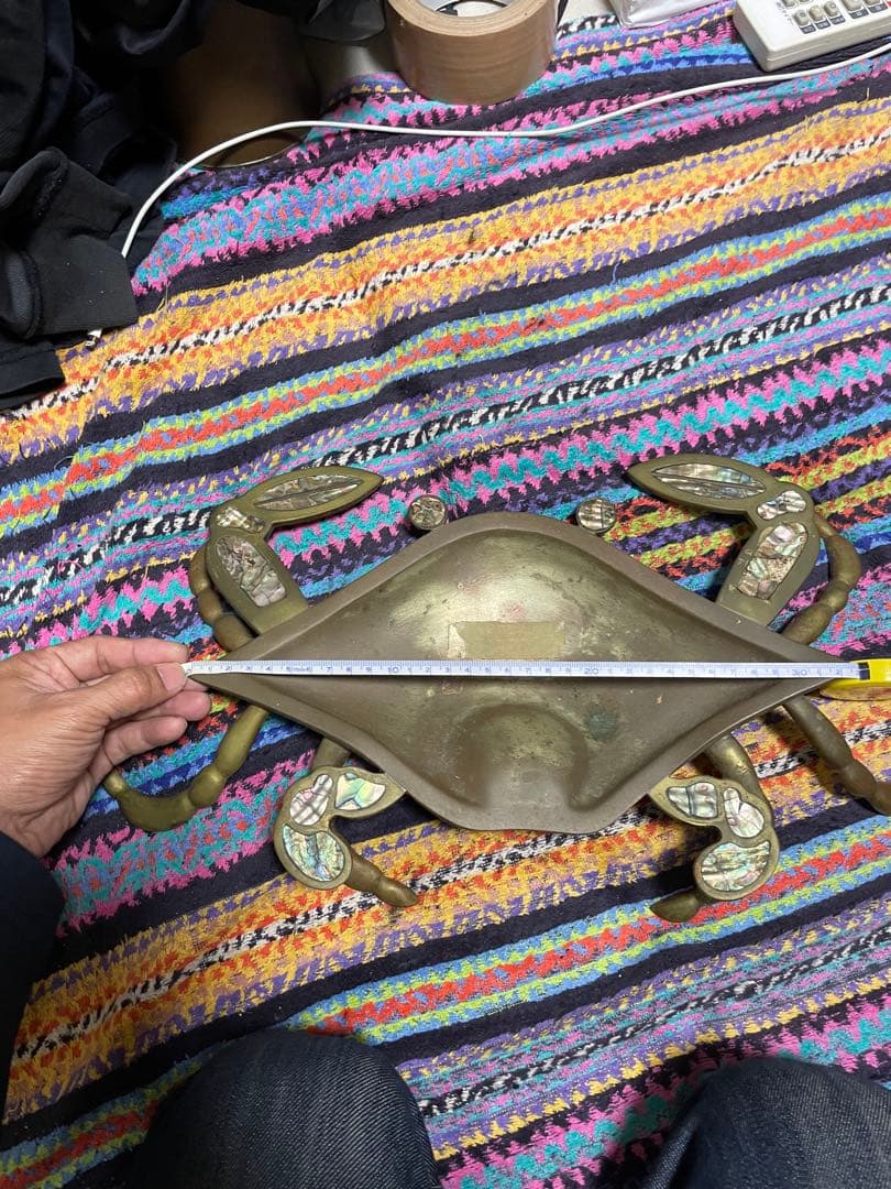 カニ型金属トレイ 貝殻装飾付き 灰皿 アクセサリー置き オブジェ