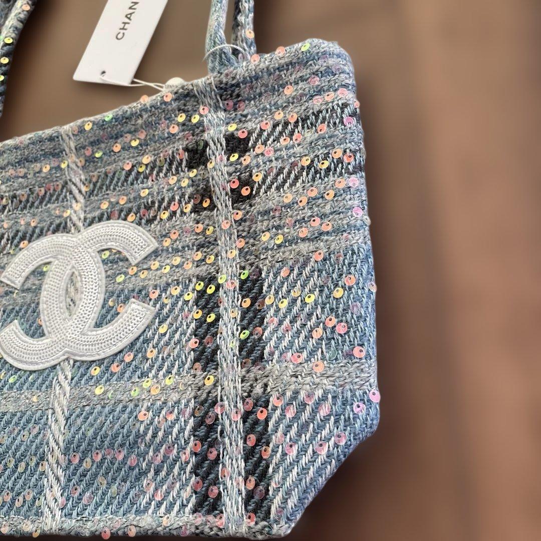 CHANELツイードトートバッグ　水色