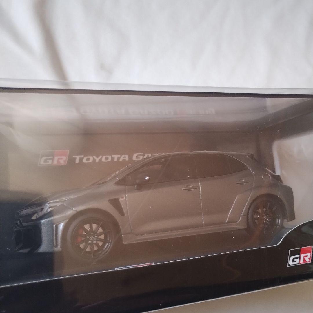 TOYOTA GRカローラ ミニカー 1/30 ダイキャスト　プレシャスメタル