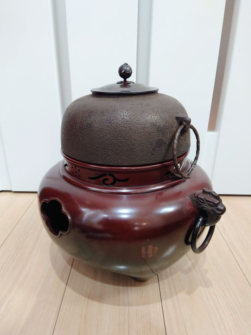 茶道具　朝鮮風呂釜　唐銅風呂・鉄釜