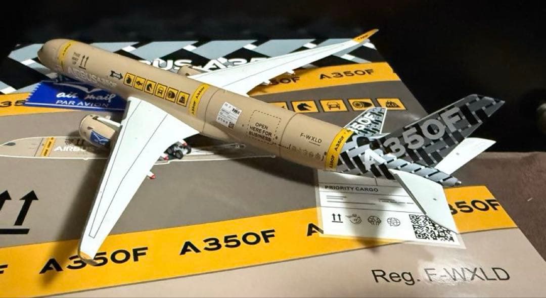 エアバス A350F 1/400 飛行機模型