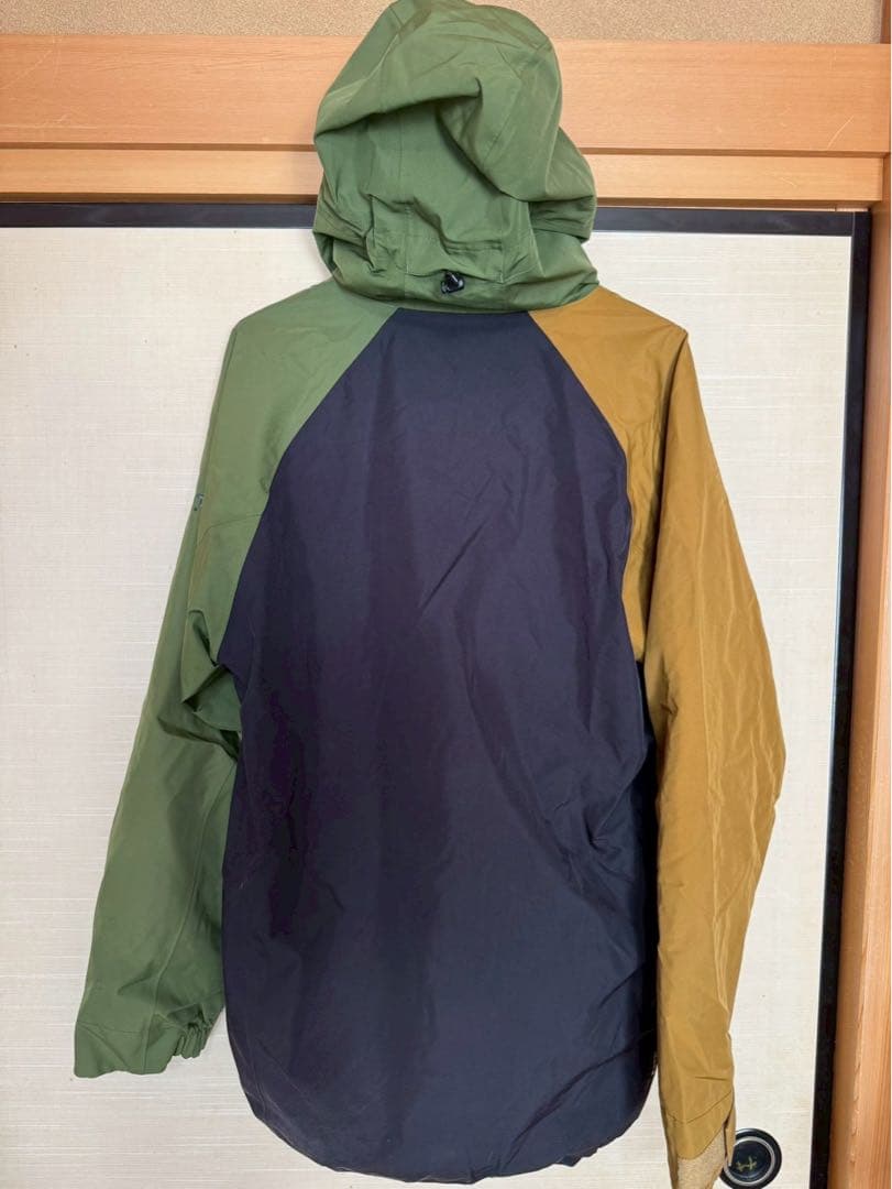 241(トゥーフォーワン)スノーボードウェアLサイズ