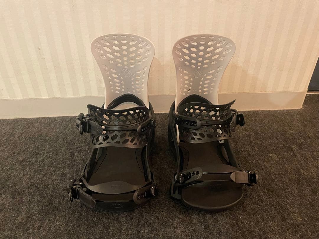 FLUX PR ビンディング ホワイト