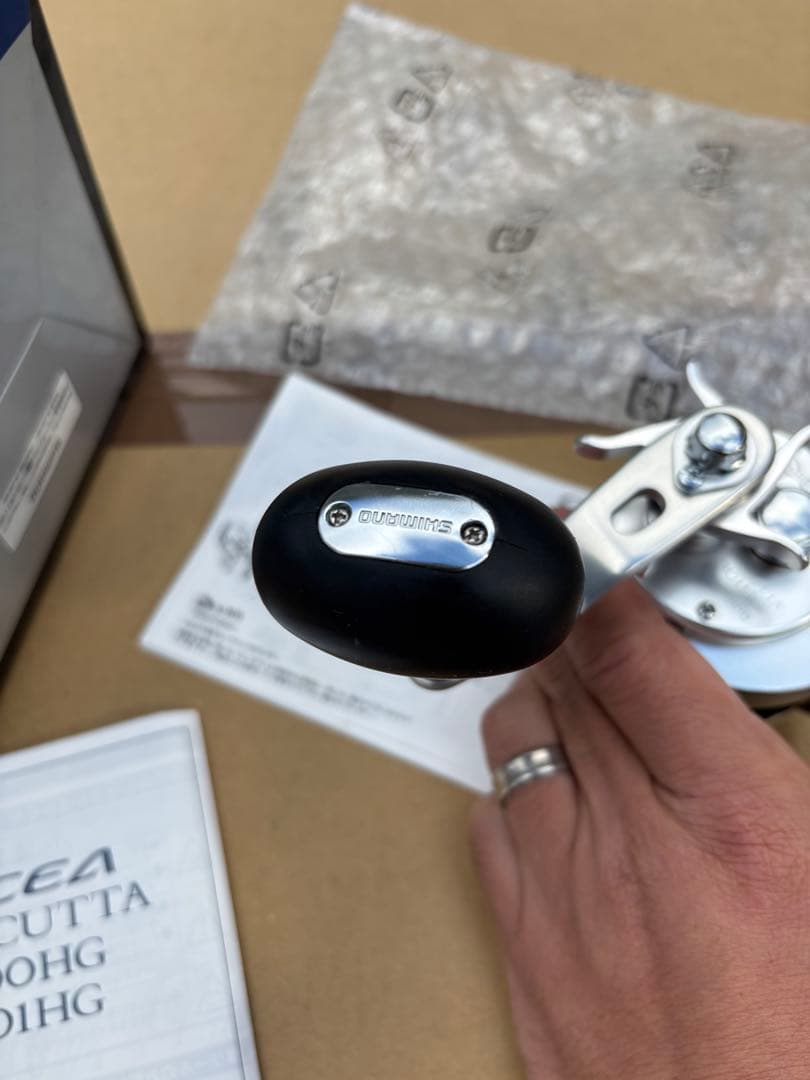 SHIMANO OCEA CALCUTTA 301HG 左　中古