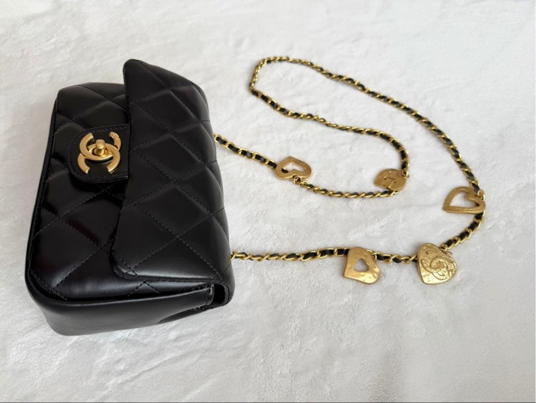 CHANEL ショルダーバッグ　ハート　チェーン　ノベルティ　週末価格❗️
