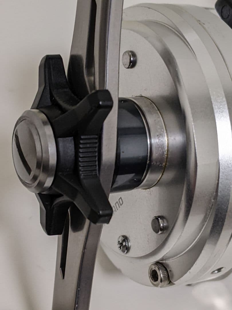 シマノ SHIMANO カルカッタ300