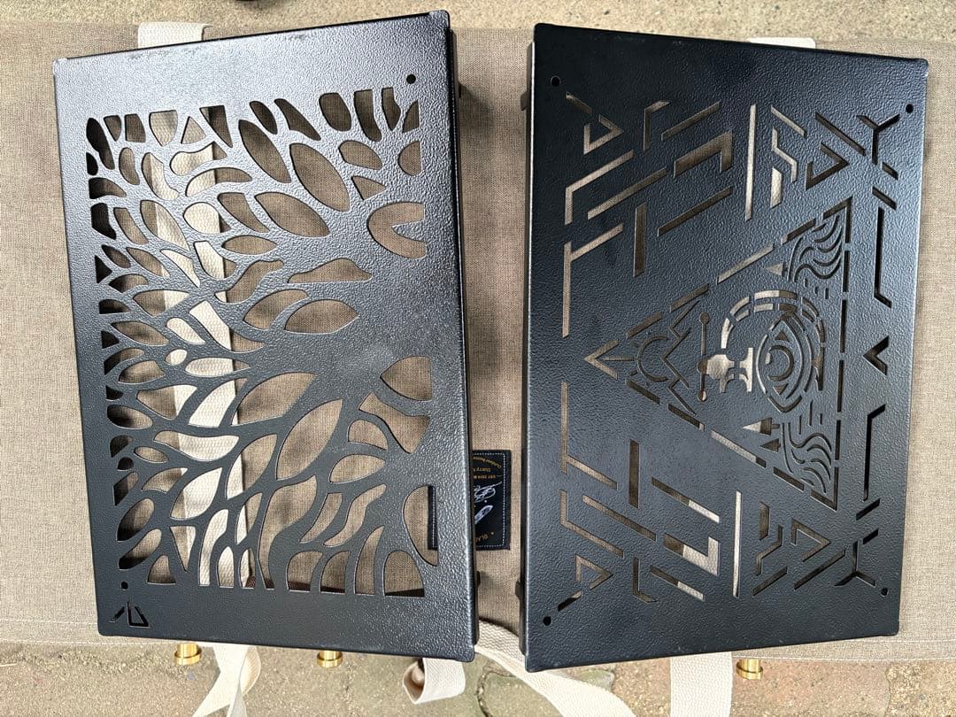 ブラックデザイン　ハレテーブル　アイアンプレート　ツリー　デバイスワークス