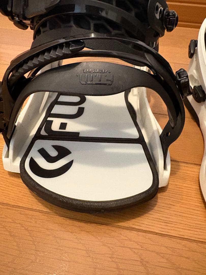 FLUX DS 22-23 M 【美品】