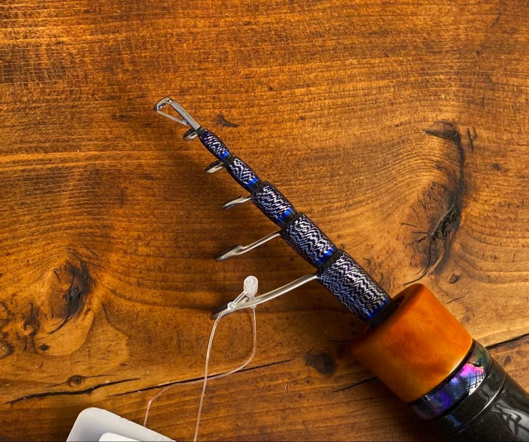 超軽量　カーボンロッ5ft トラウトロッド　スピニングロッド　ウッドグリップ