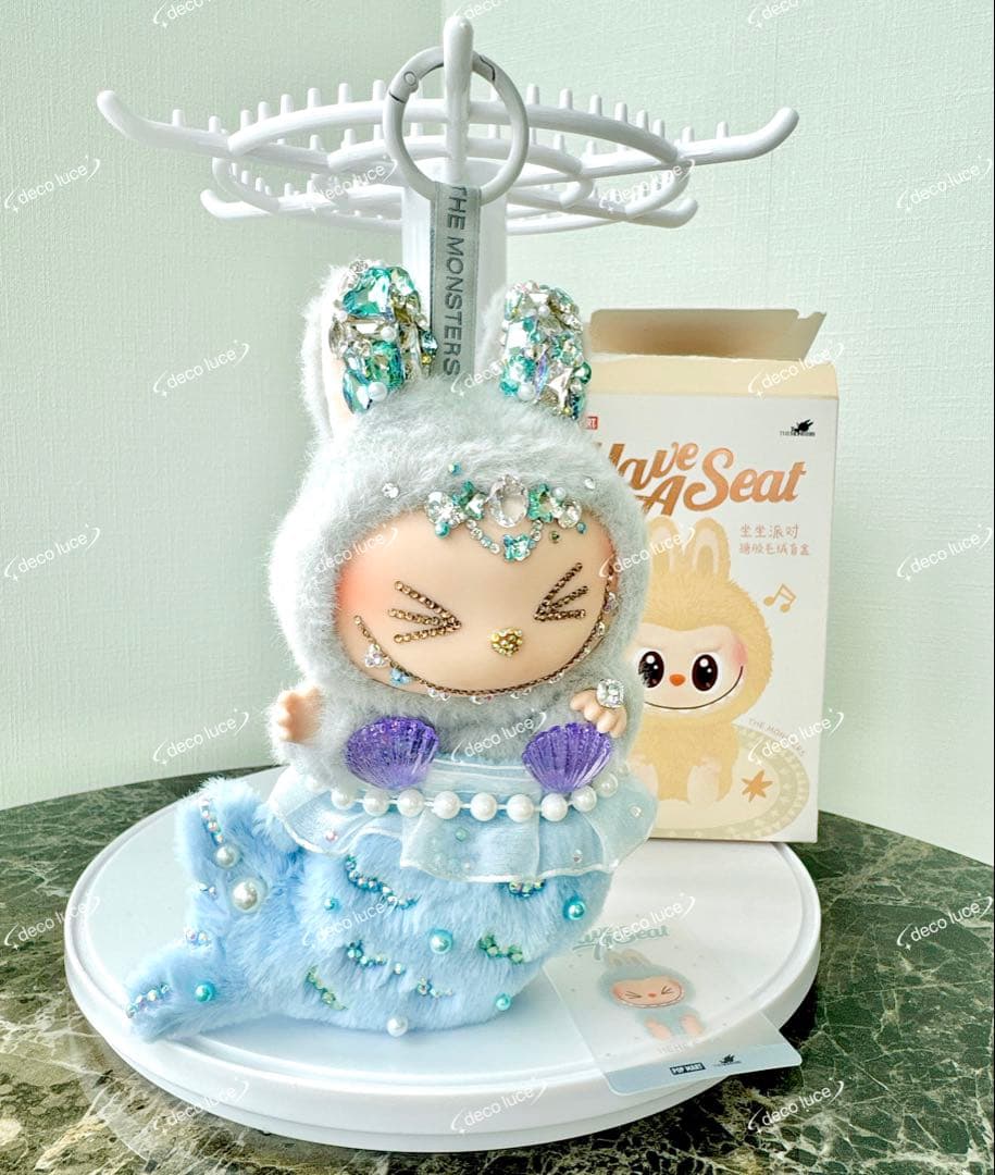 スワロフスキー　ラブブ　Seat へへ　HEHE HIDE AND SEEK