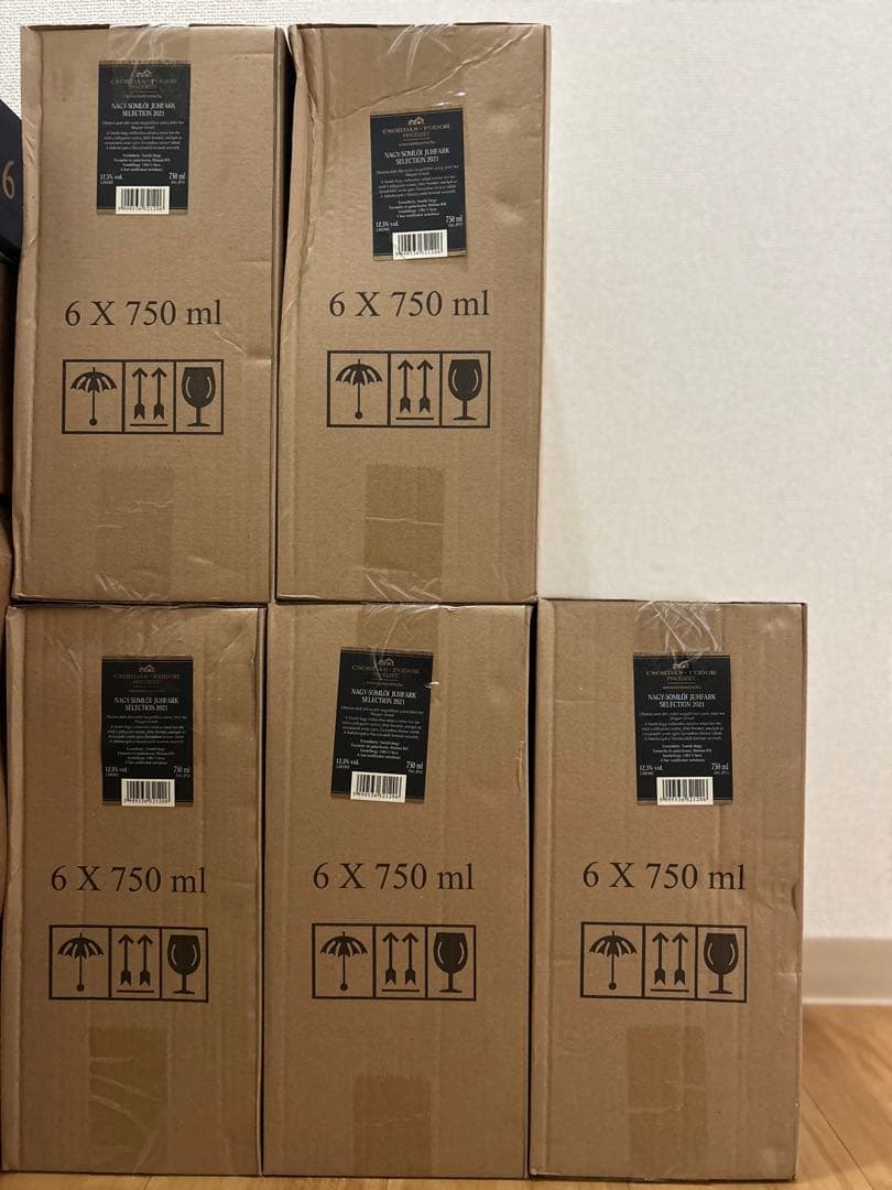 Pátzay 12本　Astra Egri 12本　CHARDONNAY ５本