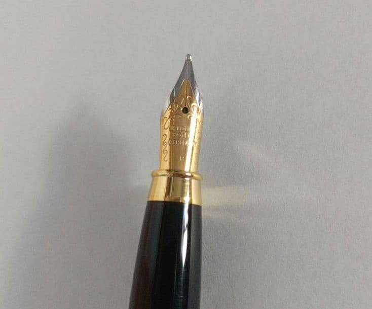 【限定品】北陸新幹線 W7系 万年筆 JR西日本