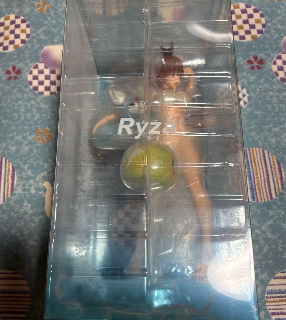 ライザ フィギュア スピリテイル 水着