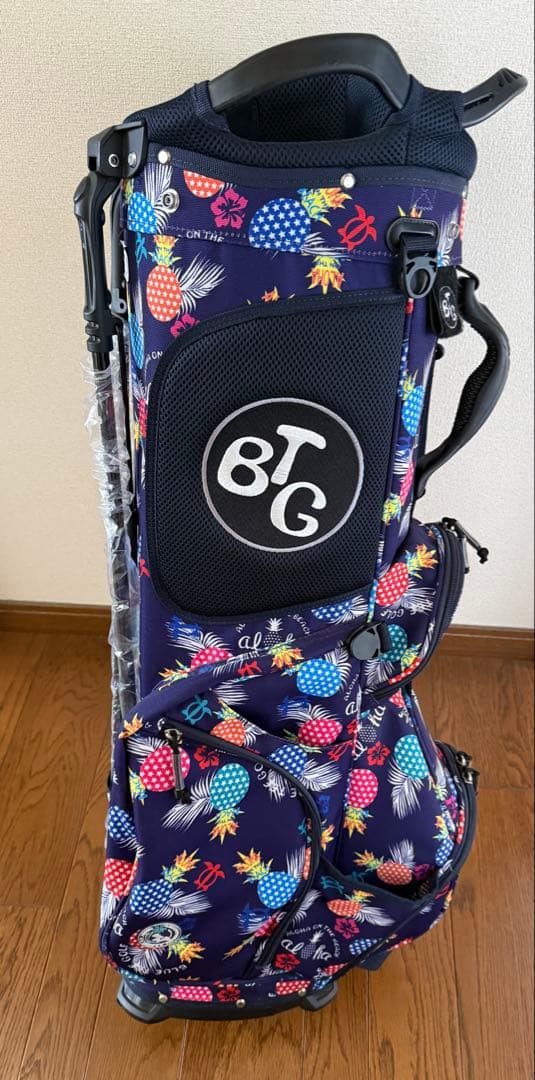 【美品】ブルーティーゴルフ 軽量 スタンド キャディバッグ ポップンパイン