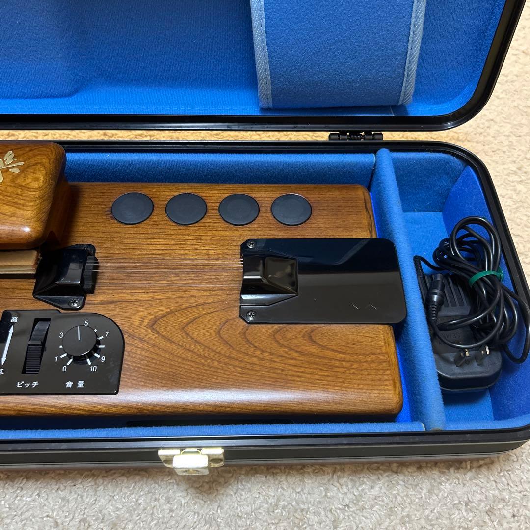 美品　スズキ大正琴 和樂　TES-101 木目調 ハードケース付き