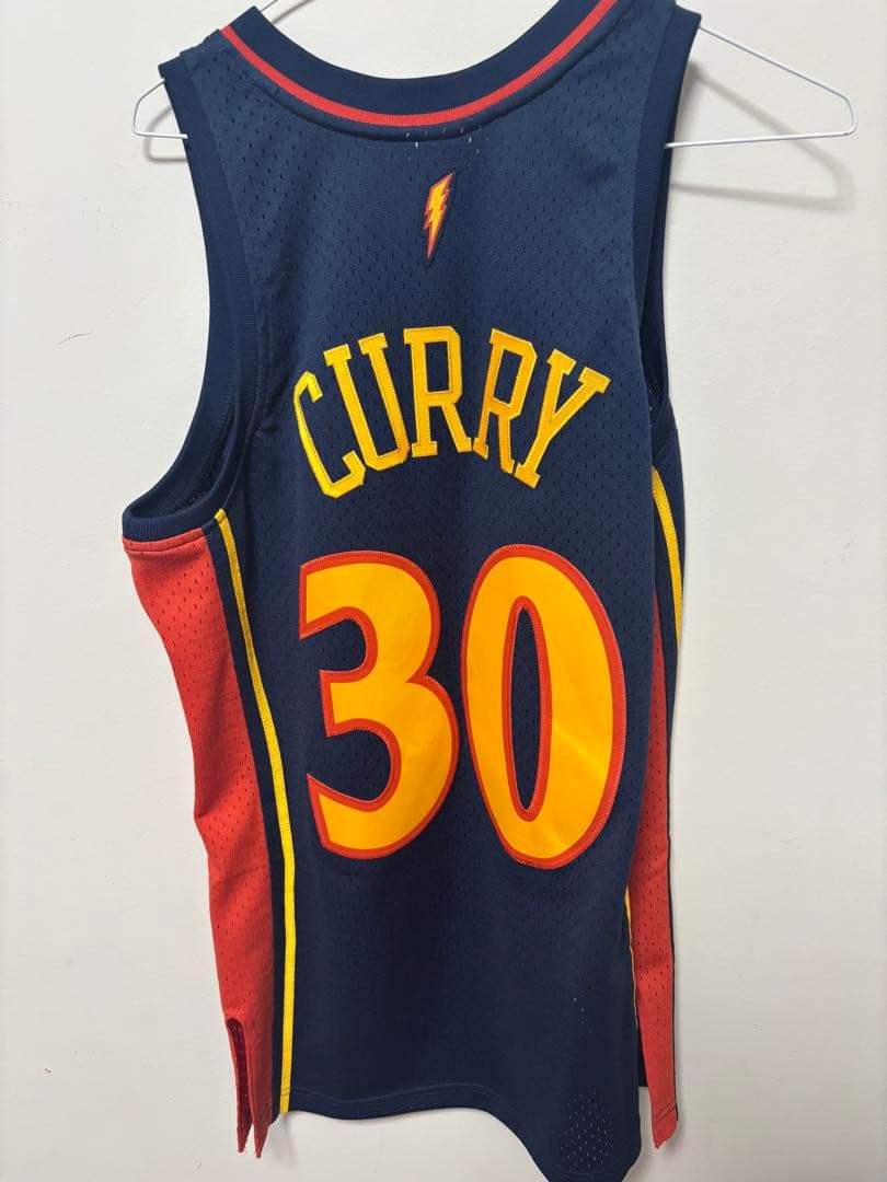 ウォリアーズ カリー 30番 ユニフォーム